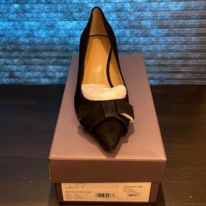 - Brand new, box kept, never worn, kitten heel! Perfect addition for the h…